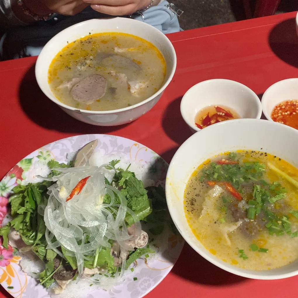 Bánh hỏi Cháo Lòng Cô Duyên