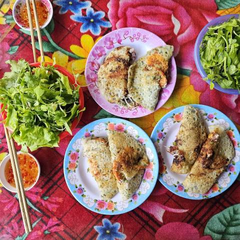 Bánh Xèo Tôm Mực - Cô Dư