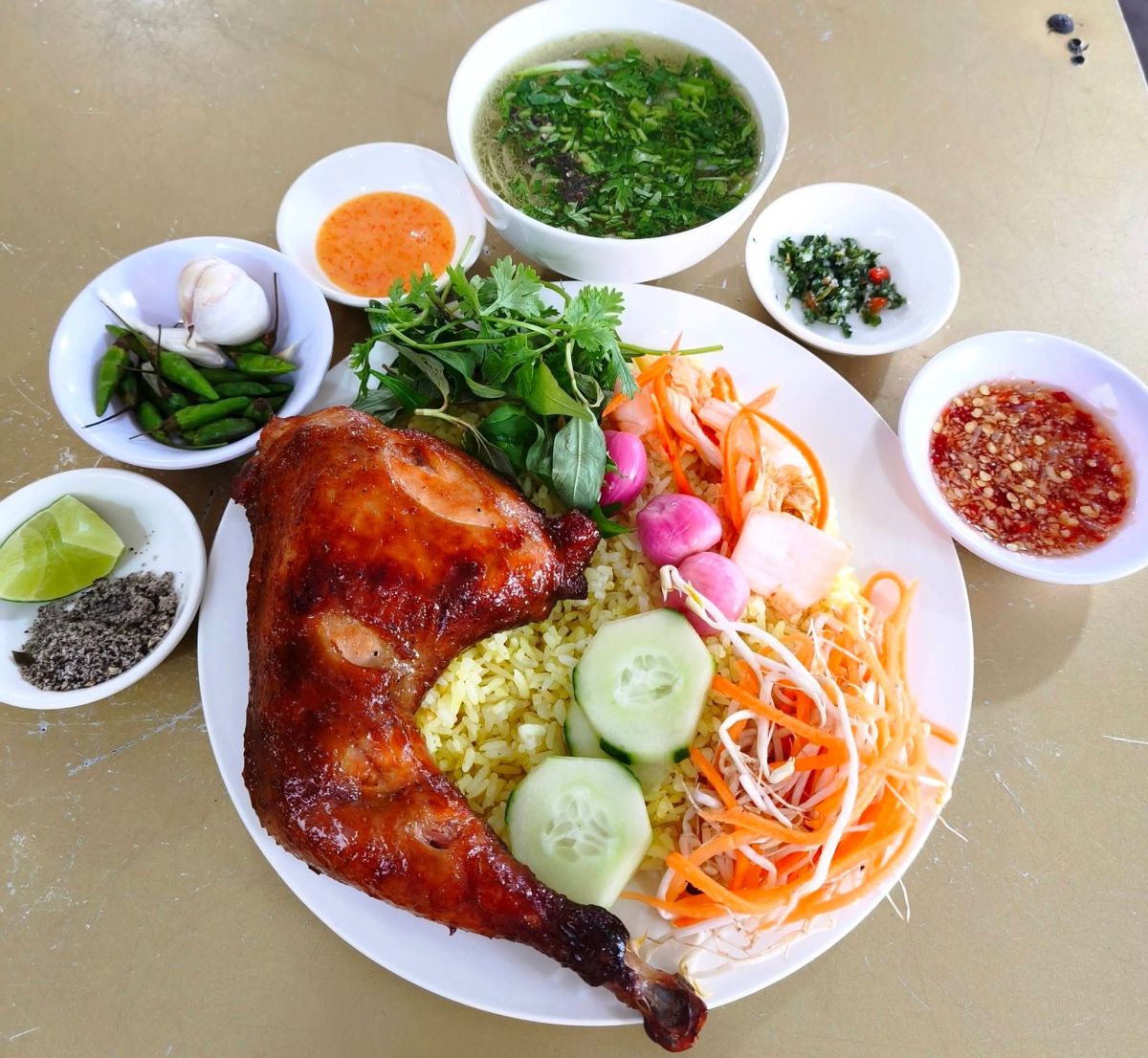 Cơm Gà Bảy Bảy