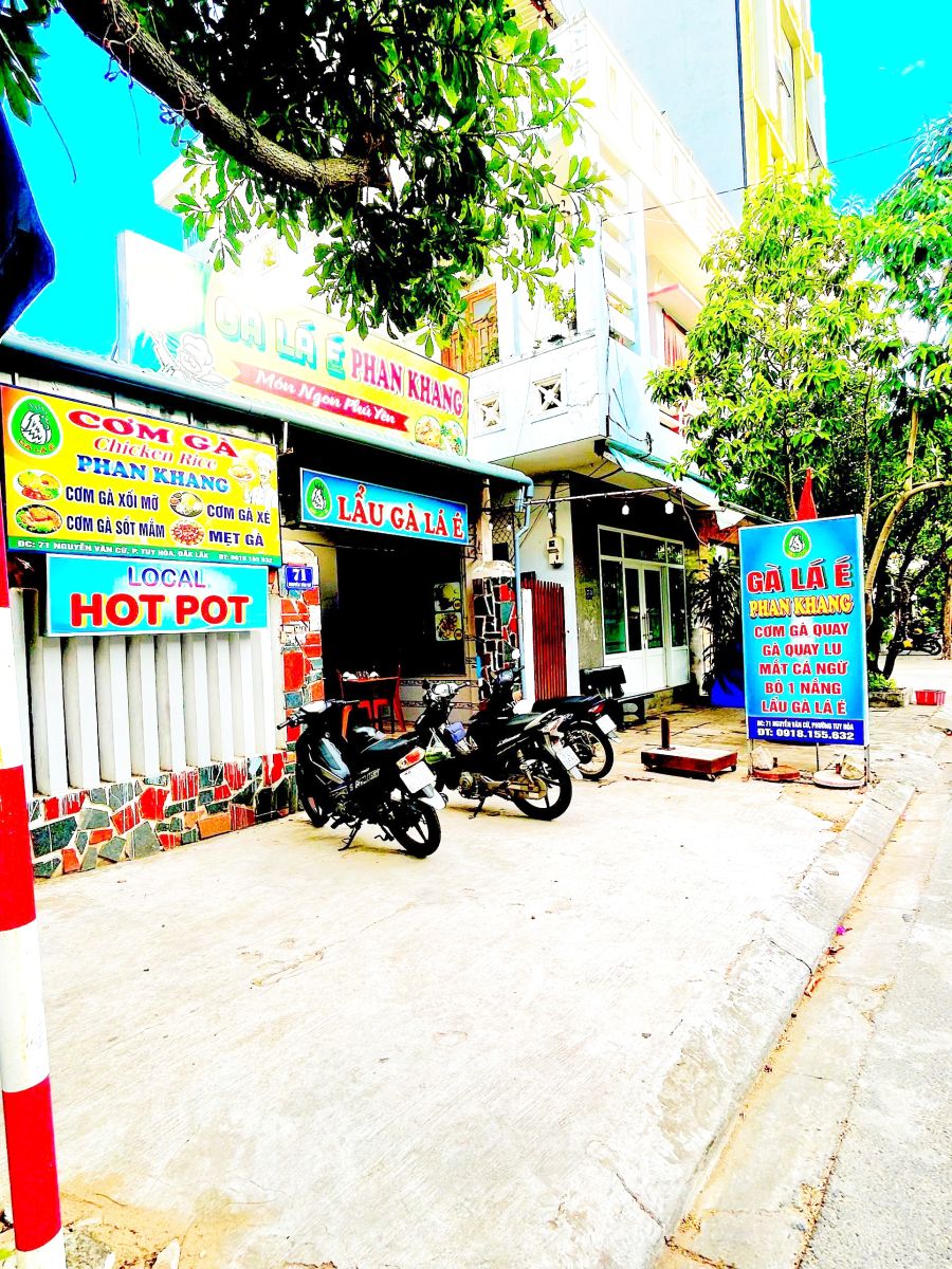 Phan Khang Lẩu Gà Lá É & Nướng