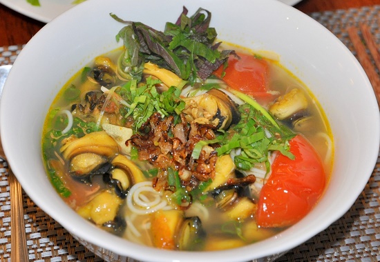 Quán Bún Ốc 207