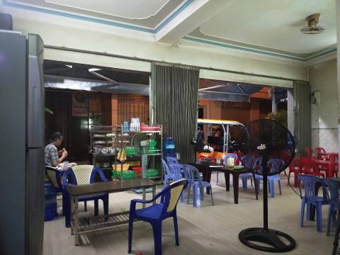 Quán chè Đại Nam Hùng Thúy