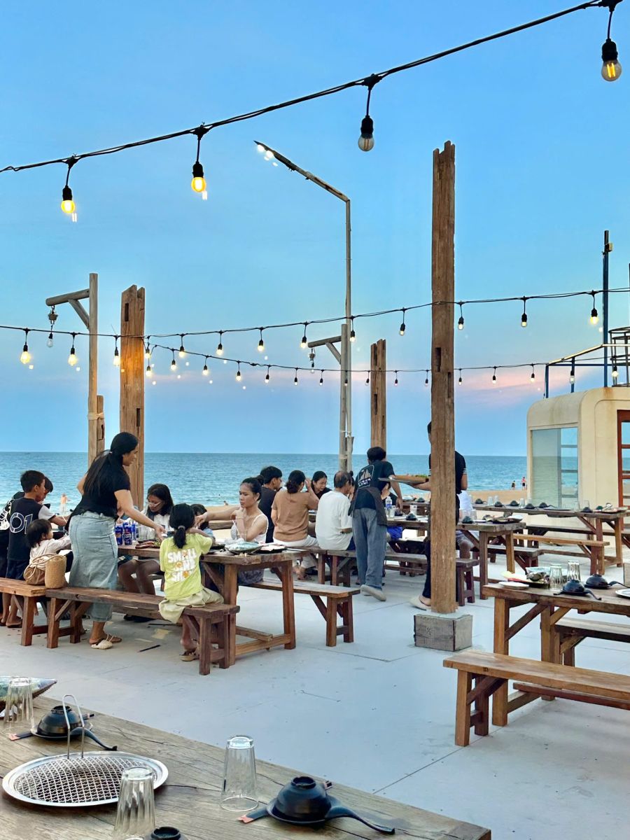 Tiqua Land – Tiệm Nướng Ven Biển